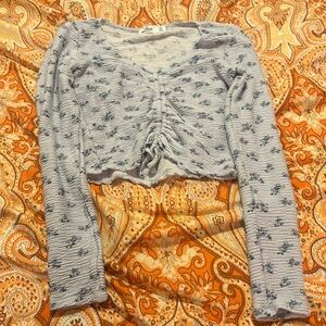 Women’s xs long sleeve singed floral top